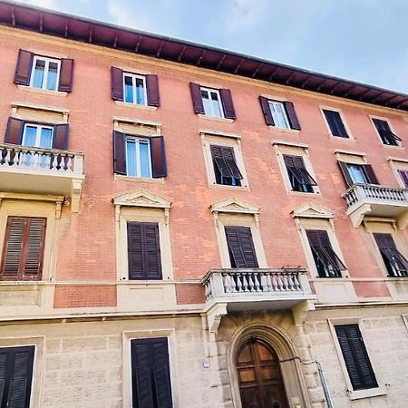 La Casina Verde - Appartamento Mansardato Livorno Eksteriør bilde